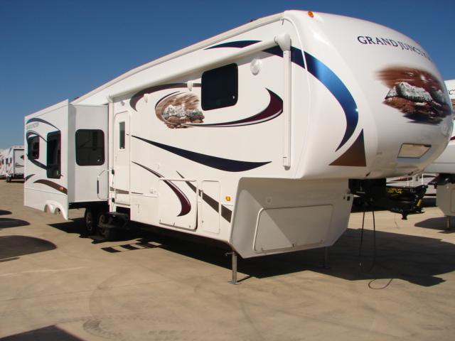 New 2010 Dutchmen Grand Junction 340RL Fifth Wheel For Sale